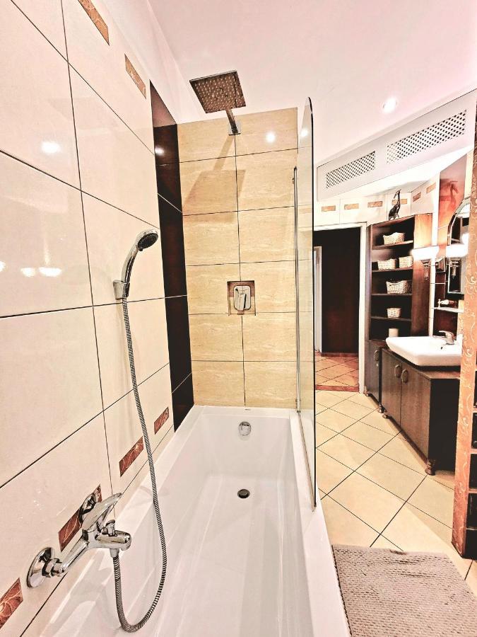 Apartament Pablo 75M2 W Centrum Tarnowskich Gor Tarnowskie Gory Ngoại thất bức ảnh